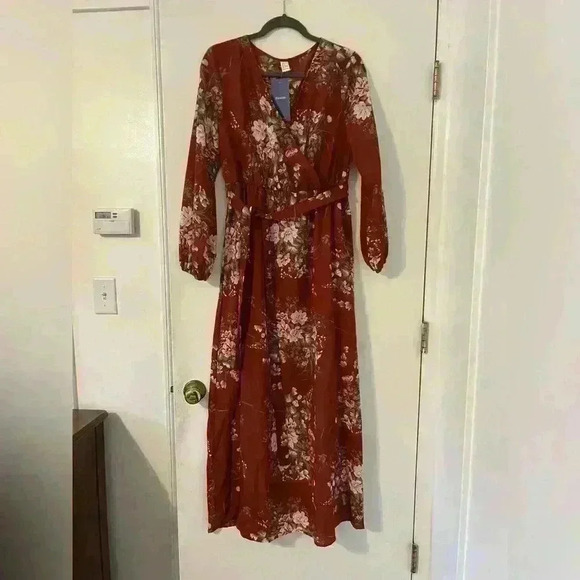 NWT dress size large (E109) - Picture 2 of 2